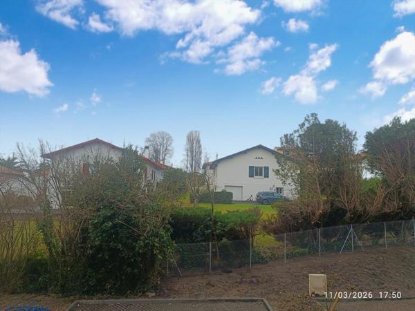 SAINT JEAN DÉ LUZ T2 de 43m2 avec parking, Terrasse et ascenseur