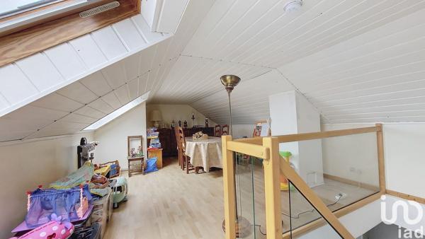 Maison 5 pièces de 100 m² à Les Auxons (25870)