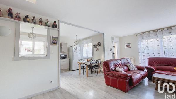 Maison 5 pièces de 100 m² à Les Auxons (25870)