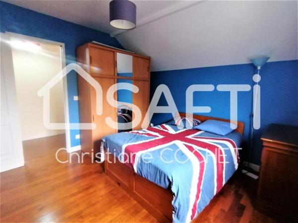 Maison entièrement rénovée 105m2 + 110m2 du garage pouvant faire un 2ème bâti sur 703m2 de terrain