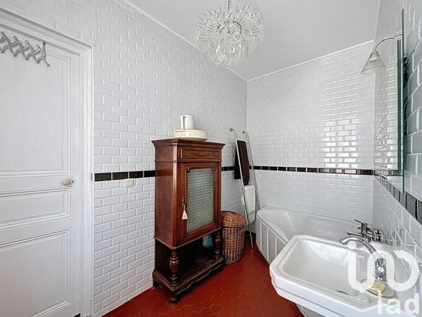 Maison à vendre 5 pièces 196 m² Vias