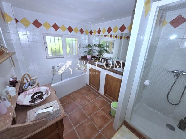 Villa 5 pièce(s) 3 chambre(s) 125 m²