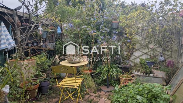 Centre ville de Saint Jean d'Angély Maison de 132 m2, 3 chambres et 80 m² aménageables