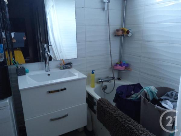 Maison à vendre  6 pièces - 117,59 m2 LUSSAC - 33