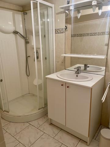 PAVILLON SUR SOUS SOL /// AU CALME // MIREBEAU