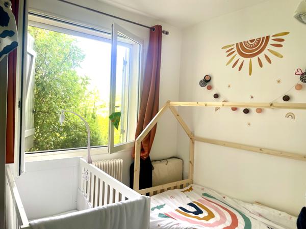 PAVILLON SUR SOUS SOL /// AU CALME // MIREBEAU