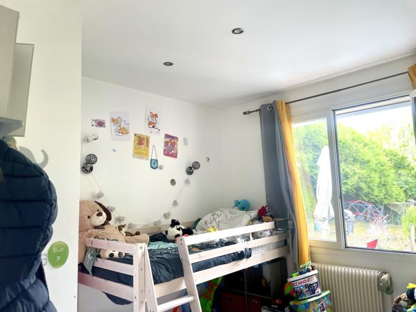 PAVILLON SUR SOUS SOL /// AU CALME // MIREBEAU