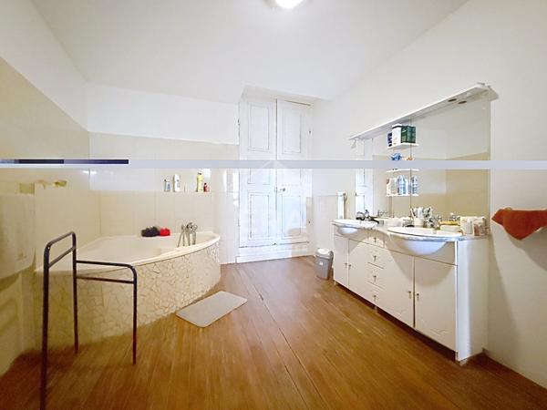 Maison à vendre à Pussay 4 pièce(s) 130 m2