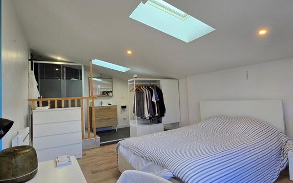 Maison à vendre    14 pièces • 437 m2 Saintes