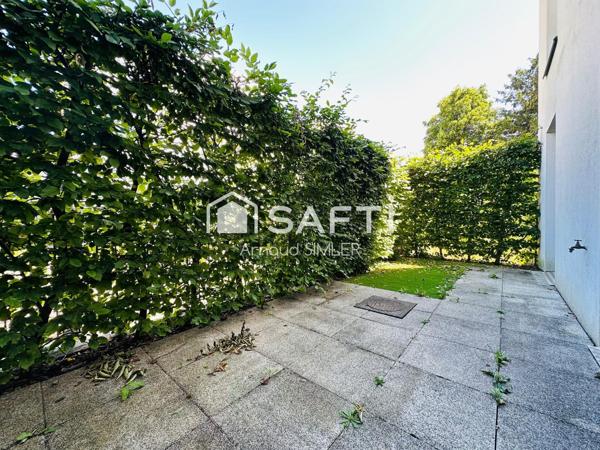 Appartement LIBRE D'OCCUPANT en rez de jardin !