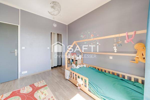 Maison mitoyenne lumineuse de 95 m² avec jardin – Clé en main