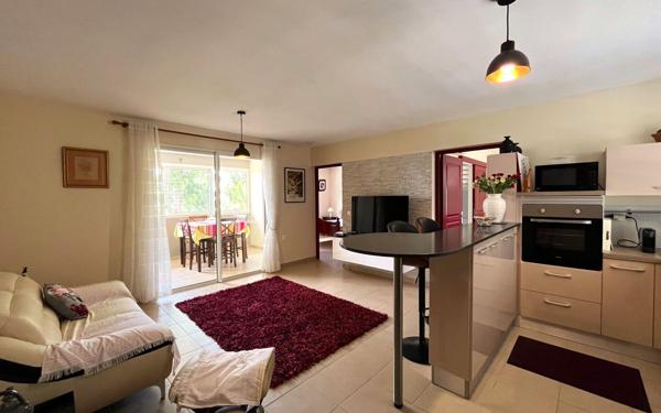 Appartement à vendre    3 pièces • 60,62 m2 Fort-de-France