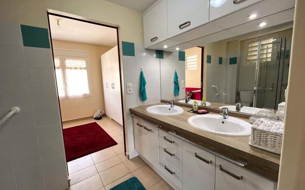 Appartement à vendre    3 pièces • 60,62 m2 Fort-de-France