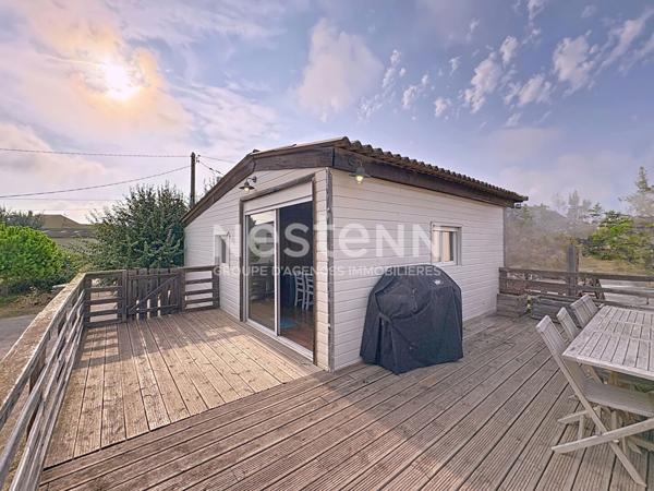 Chalet authentique en ossature bois 4 pièces dont 3 chambres de 63 m2 avec grande terrasse de 40 m² à Gruissan Plage des Chalets