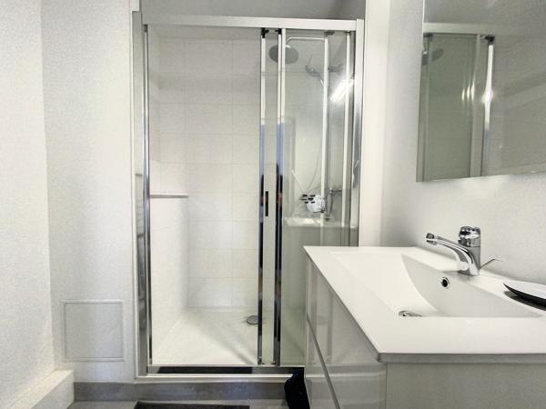 Grand T2 rénové de 55 m²
