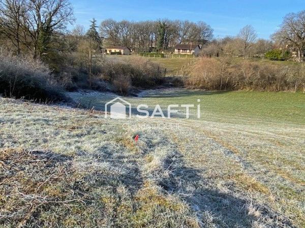 Terrain à batir de 6 363 m² à SAINTE CROIX