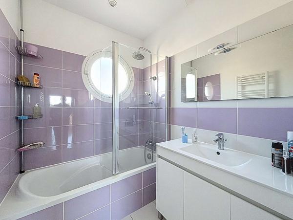 A VENDRE - EAUNES - Appartement T3 avec grande terrasse de 22.61m² et garage - Faibles charges!