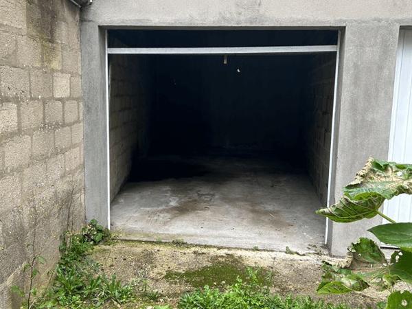 Parking à Lisieux 6 RUE AU CHAR 14100 à louer