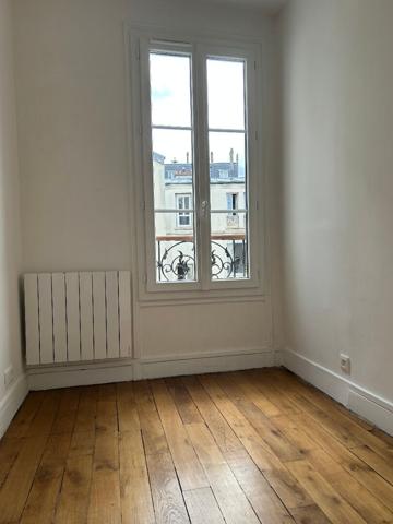 Appartement Paris 2 pièce(s) 48 m2 + bureau
