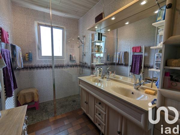 Maison traditionnelle 7 pièces de 175 m² à Charbuy (89113)