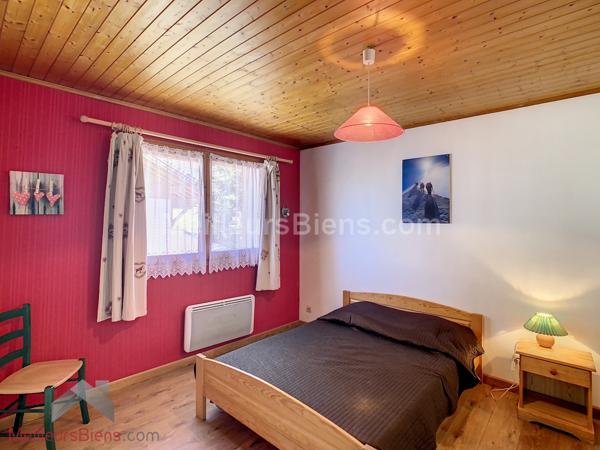 Chalet composé de 2 studios et de 4 appartements pour 265 m2