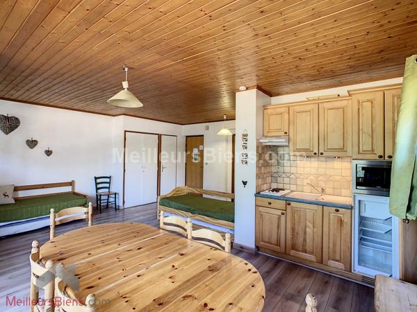 Chalet composé de 2 studios et de 4 appartements pour 265 m2