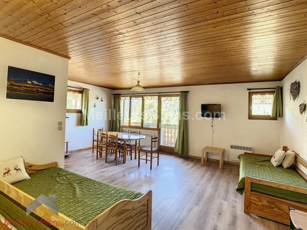 Chalet composé de 2 studios et de 4 appartements pour 265 m2