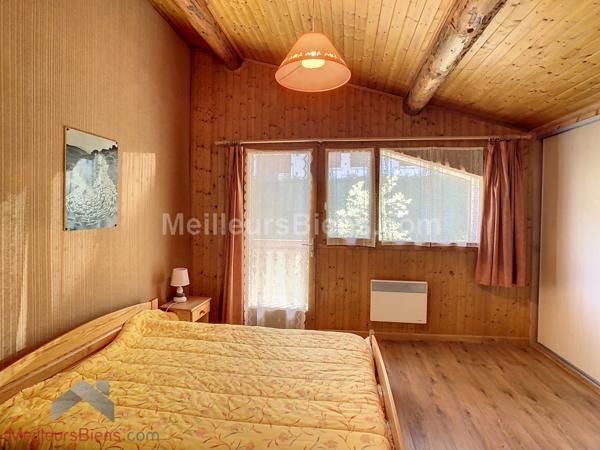 Chalet composé de 2 studios et de 4 appartements pour 265 m2