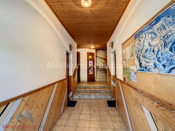 Chalet composé de 2 studios et de 4 appartements pour 265 m2