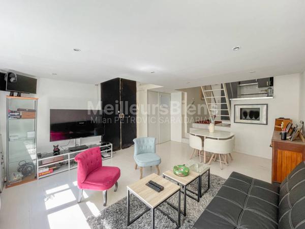 Paris 9ème - À VENDRE - Local d'activité avec commercialité en duplex de 50 m²