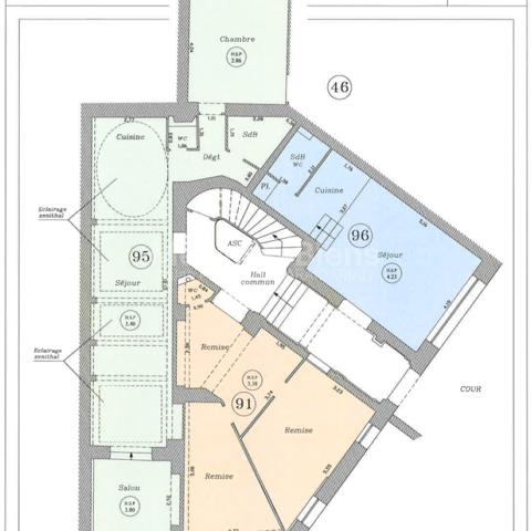 Paris 9ème - À VENDRE - Local d'activité avec commercialité en duplex de 50 m²