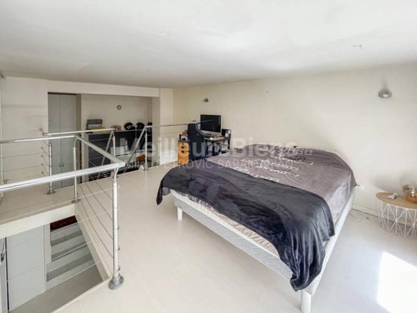 Paris 9ème - À VENDRE - Local d'activité avec commercialité en duplex de 50 m²