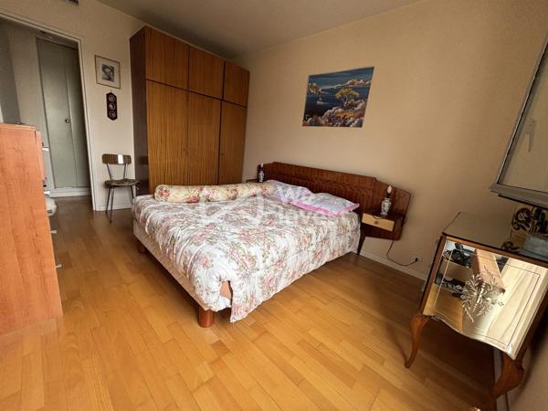 Appartement 2 pièces à fort potentiel en plein cœur de Saint-Maur-des-Fossés !!