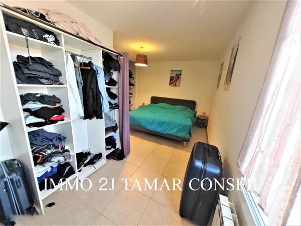 Cadenet (84160) Avenue Philippe de Girard Appartement T3 85,30 m² 84160 CADENET