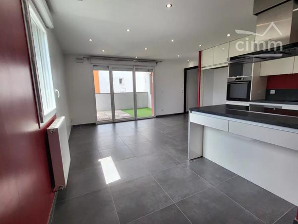 St Martin le Vinoux - appartement 2 chambres + balcon