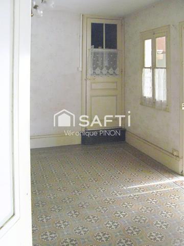 Maison de ville idéalement située