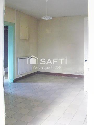 Maison de ville idéalement située