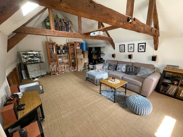 MAISON DANS LE CENTRE