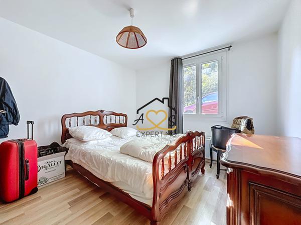 Égliseneuve-près-Billom (63160) PLAIN PIED AVEC ÉTANG - ÉGLISENEUVE PRÈS BILLOM 63160