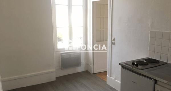 Location Studio 24.16 m² - Saint-germain-en-laye 78100