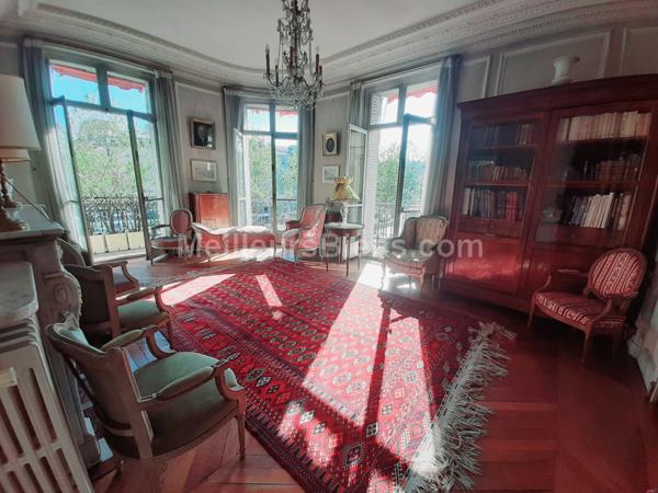 5 Pièces- 3 chambres : Neuilly sur Seine  métro SABLONS