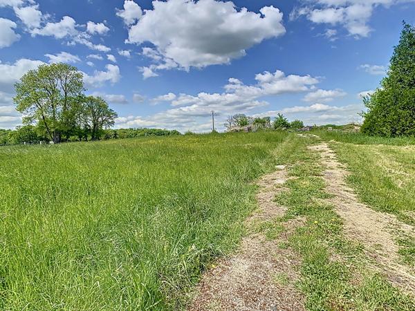 Achat local commercial Val-de-Meuse - 749 m² - 88 000 €