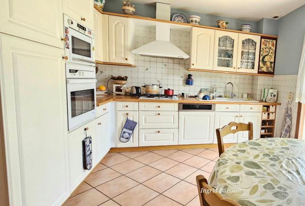 Pavillon individuel, sous sol total, 5 chambres, confort de plain pied