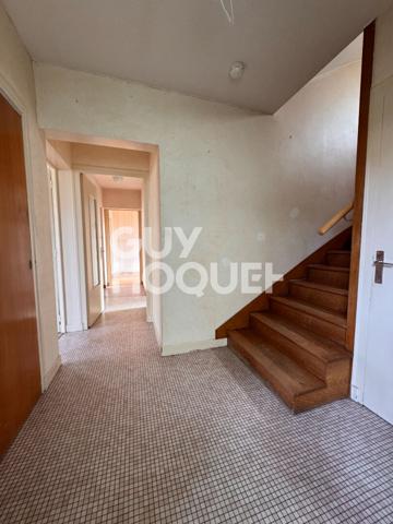 Maison familiale à vendre au Creusot - 7 chambres