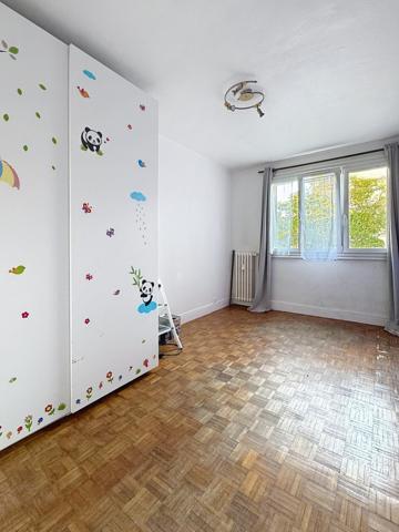 Appartement 3 pièces dans résidence calme.