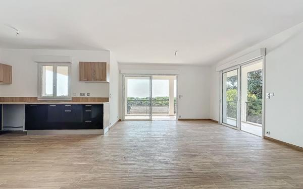 Maison à vendre    4 pièces • 137 m2 Fréjus