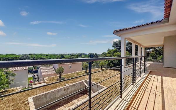 Maison à vendre    4 pièces • 137 m2 Fréjus