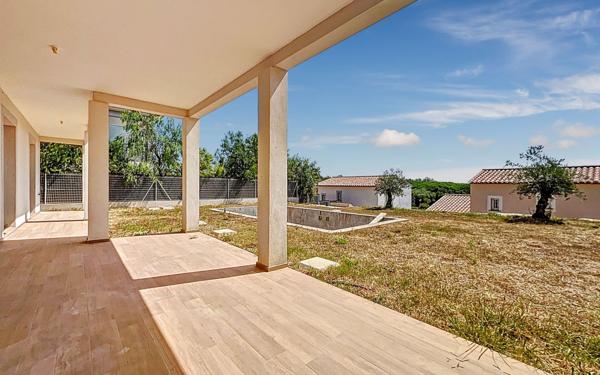 Maison à vendre    4 pièces • 137 m2 Fréjus