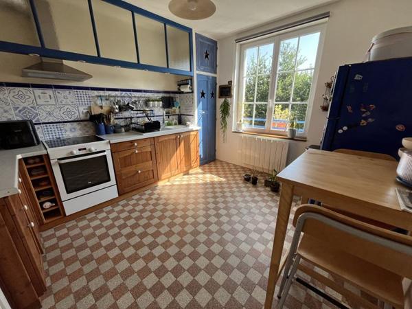 Maison 276 120 € Quimper 5 p 119 m² DPE D