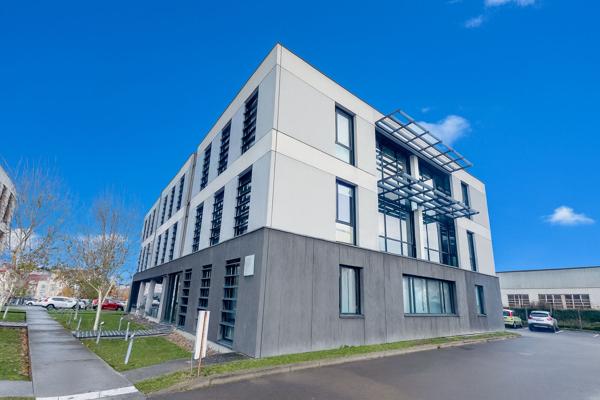 A VENDRE BUREAUX 200 M2 À COMPIEGNE PÉNÉTRANTE DE VILLE